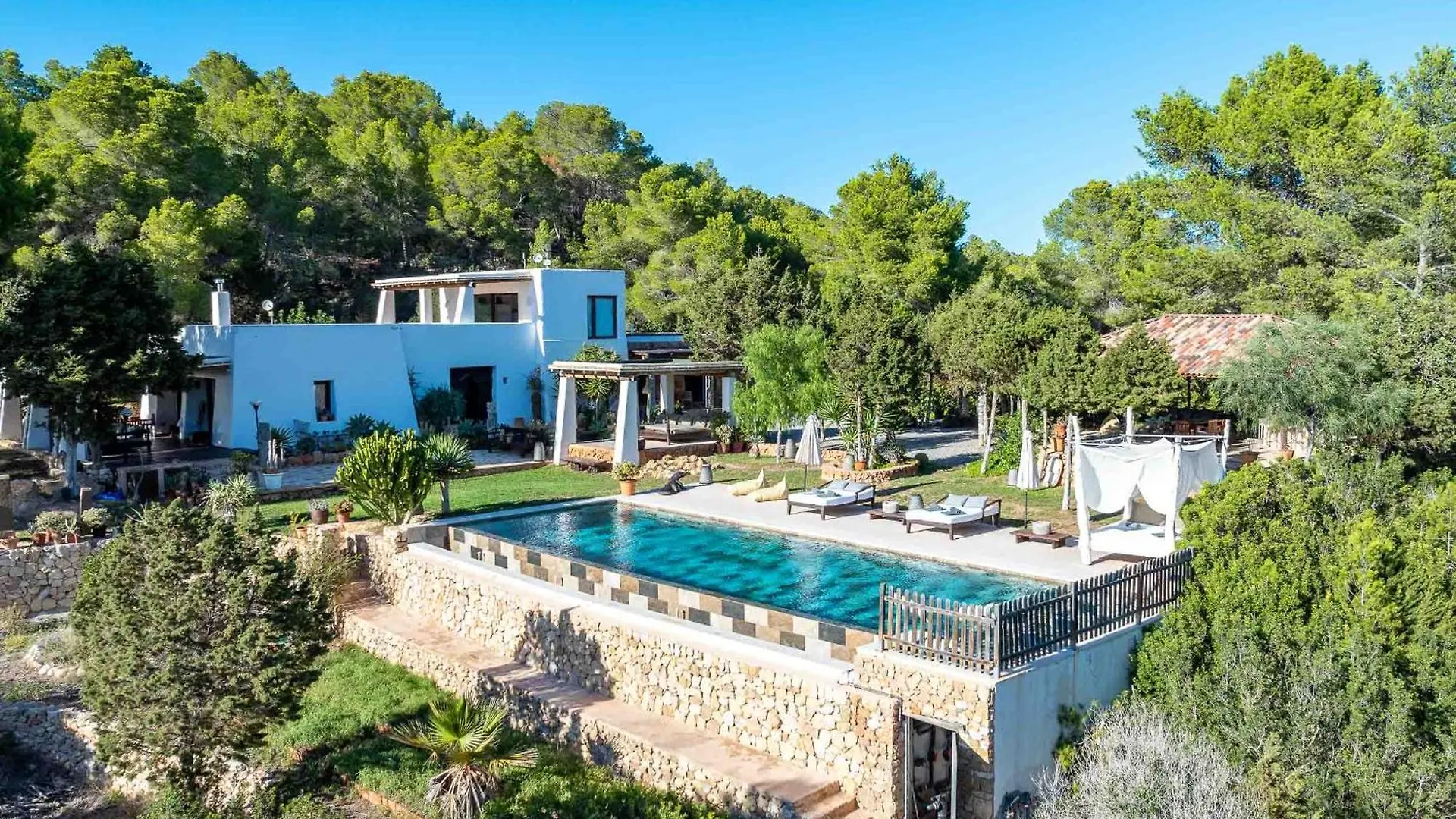 Villa Kumharas Santa Agnes de Corona Spain